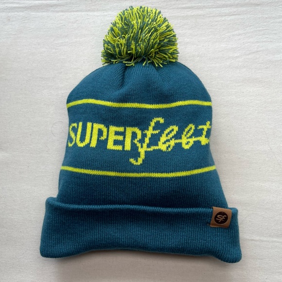 Superfeet pompom hat - Picture 2 of 4